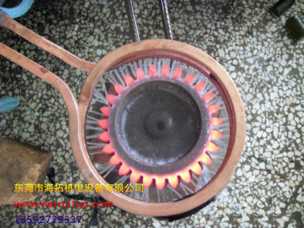 齒淬高頻淬火齒輪淬火機(jī)床有哪些類(lèi)型(圖1) 齒淬高頻淬火齒輪淬火機(jī)床有哪些類(lèi)型(圖1)