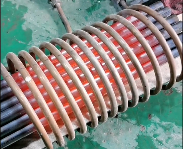 無縫鋼管淬火設(shè)備的原理、目的(圖3)