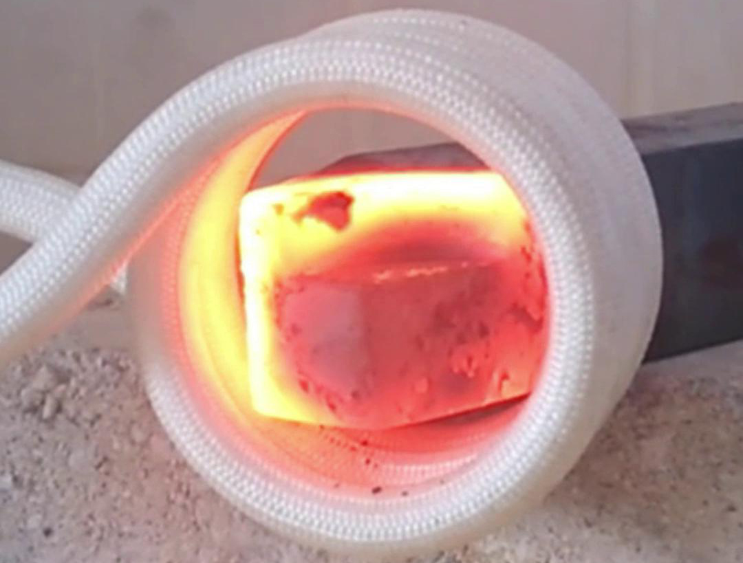 高頻焊機可以提高焊接質量和效率，降低生產成本，是鎢鋼刀頭焊接的理想選擇