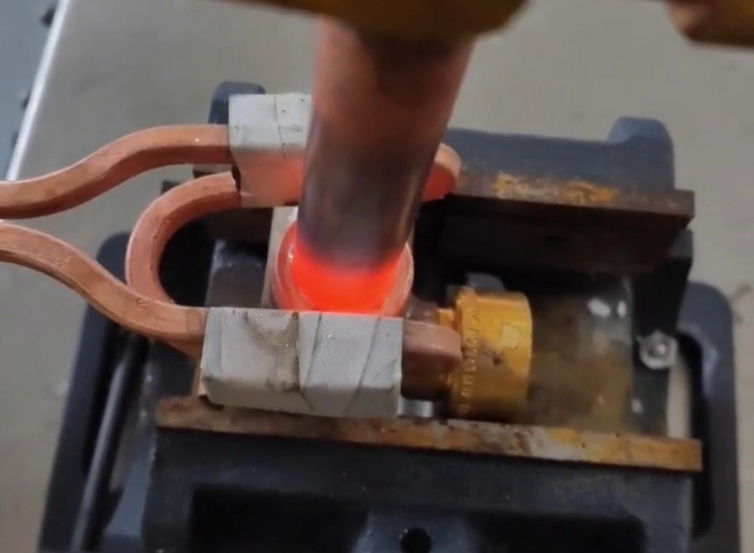 高頻釬焊0-80銅管具有焊縫美觀飽滿、焊接速度快等優(yōu)點