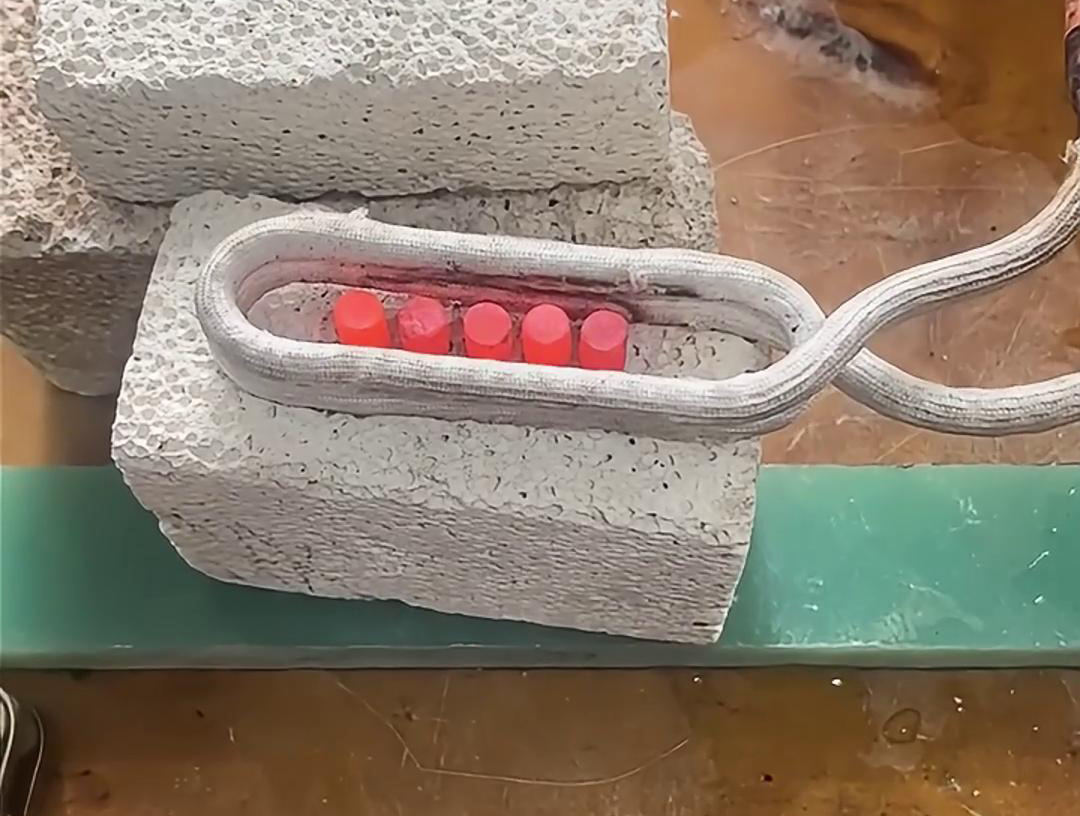 高頻加熱機(jī)，專為合金顆粒加熱試驗(yàn)打造