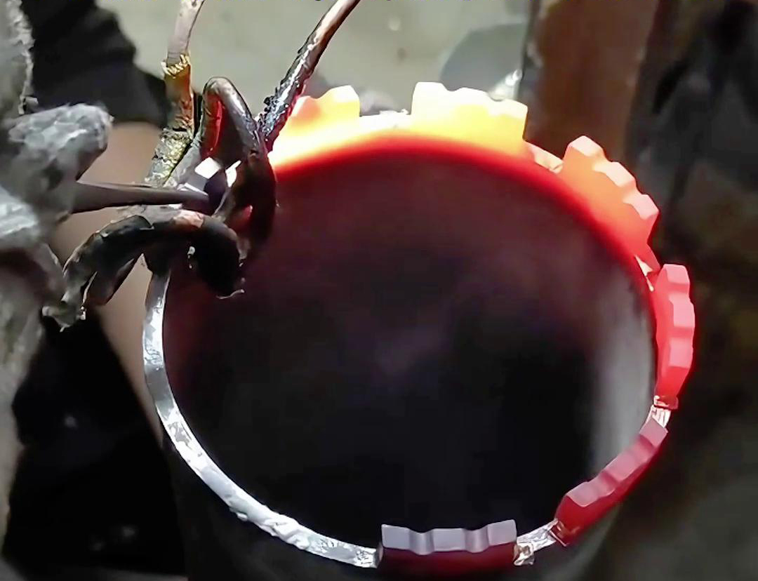 想知道鎢鋼鉆頭是怎么焊接的嗎？需要用到高頻焊機