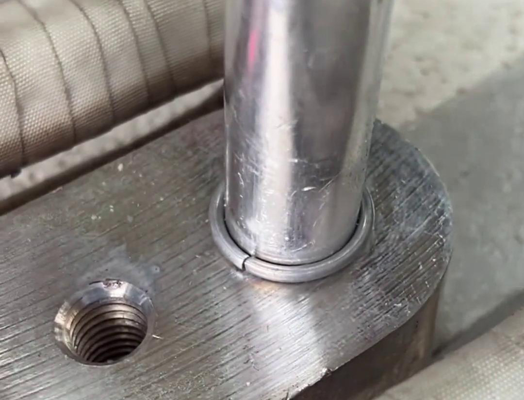 汽車鋁件焊接，高頻鋁管焊接使用高頻釬焊機(jī)