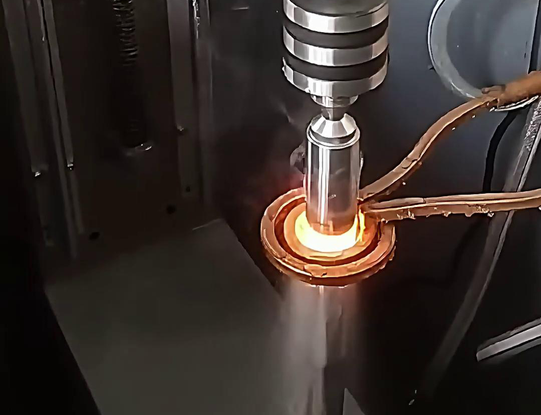 在定制高頻淬火機床之前，首先需要明確具體的定制需求