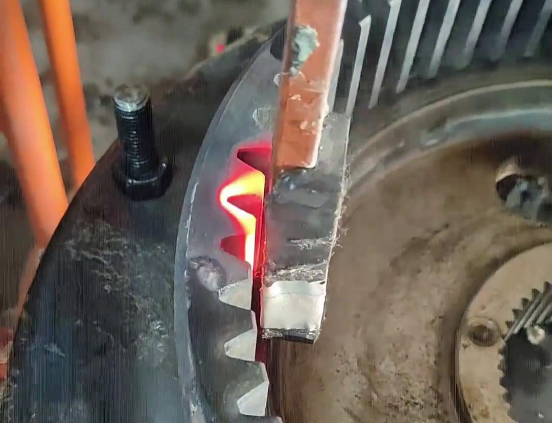 高頻淬火機床在圓形內(nèi)齒平面淬火中的應(yīng)用