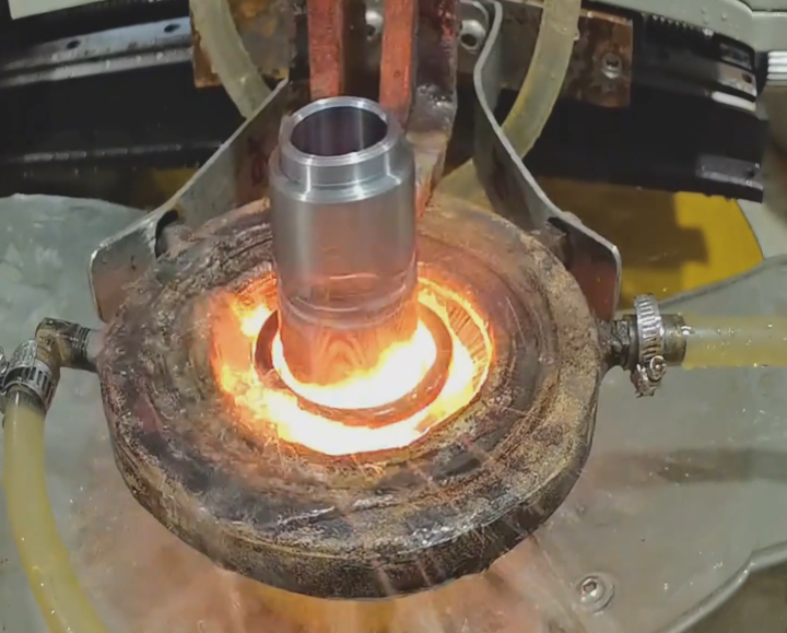 旋轉(zhuǎn)式多工位高頻淬火機床，通用各類小零件淬火，退火、回火熱處理工藝