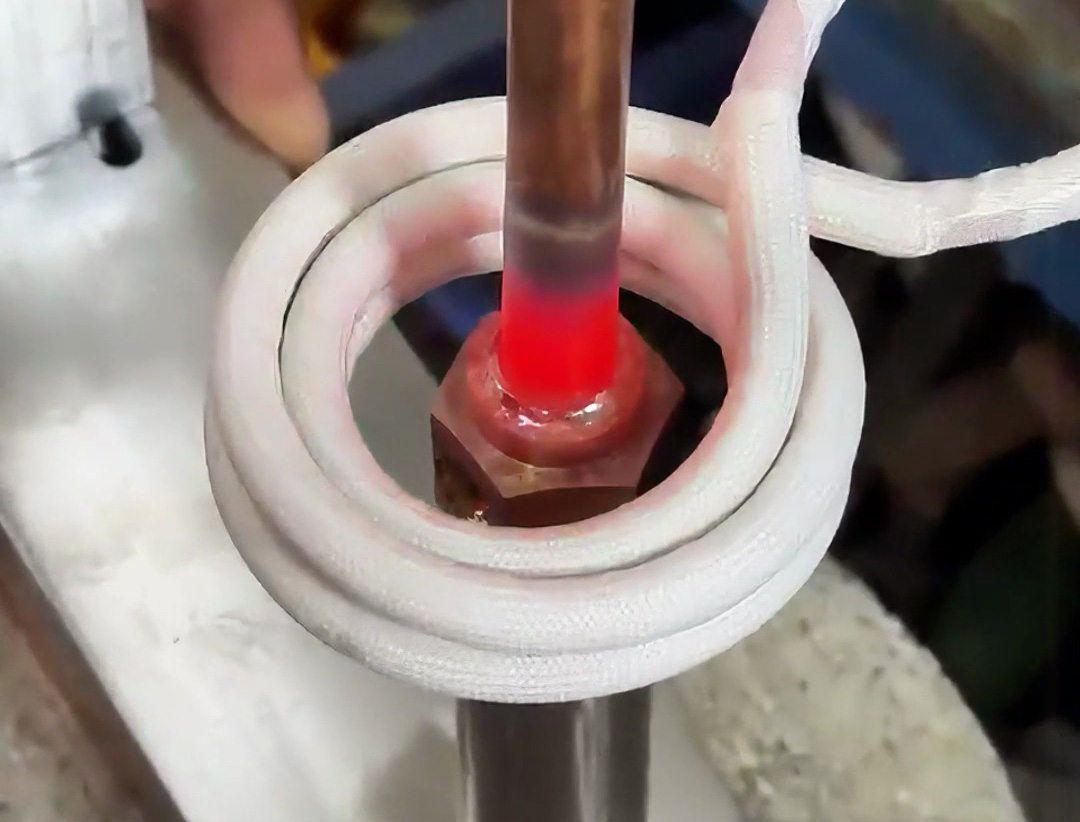 220V 小型高頻焊機(jī)在銅件焊接中的應(yīng)用演示