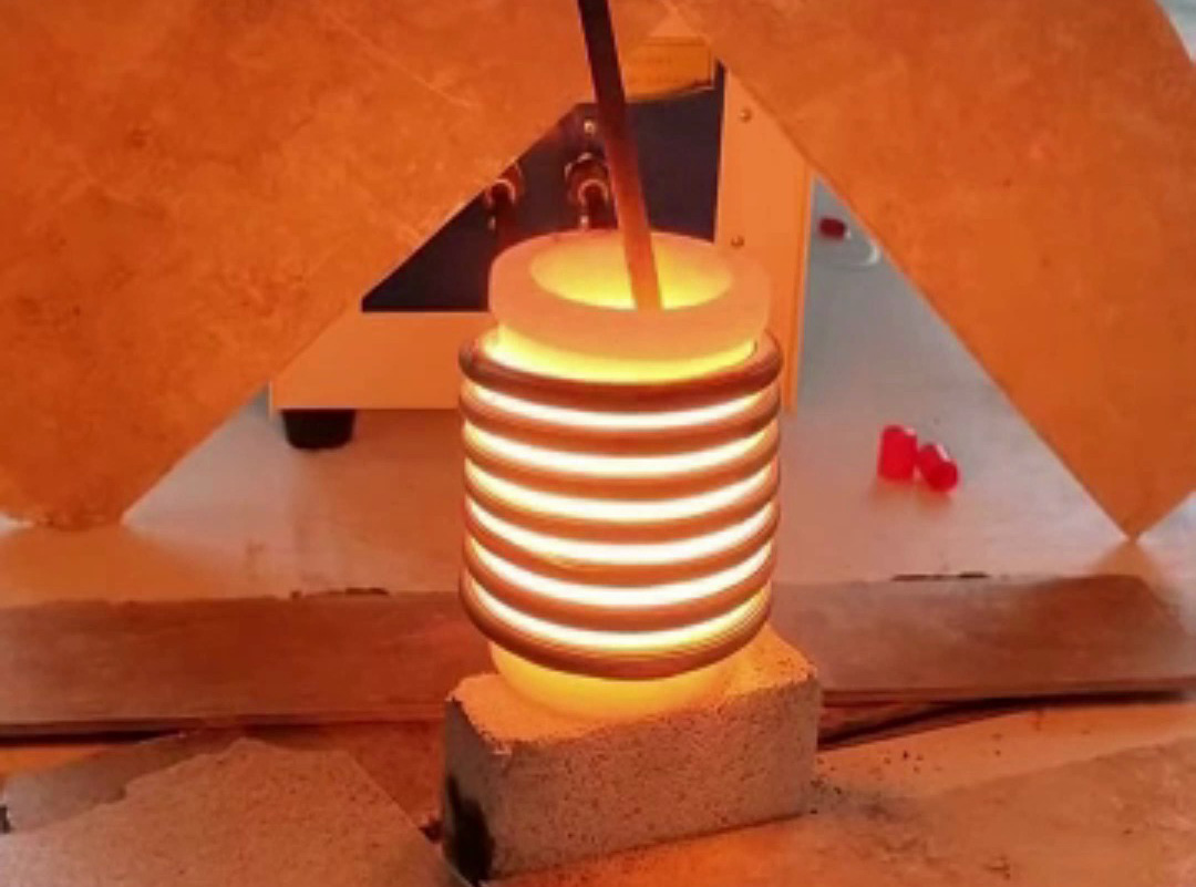 銅粉熔煉使用小型高頻熔煉爐 3分鐘熔煉一爐