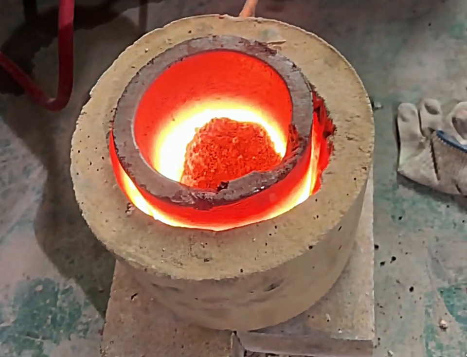 5公斤高精度熔煉爐！海拓制造工藝帶你領(lǐng)略金屬加工的奧秘