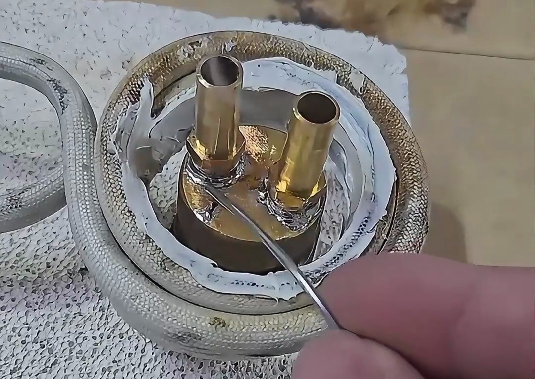 黃銅接頭焊錫灌錫提速！海瑞拓高頻焊機，2秒升溫新手也能焊