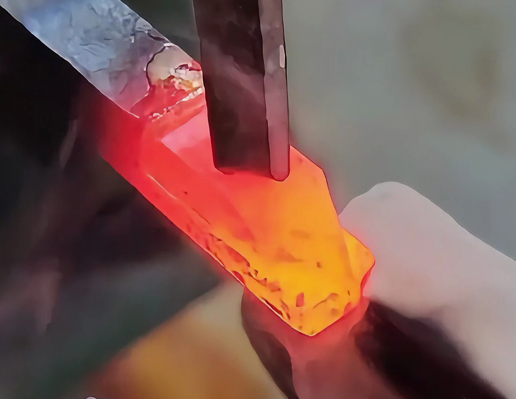 靈活焊硬質(zhì)合金！海瑞拓手持式高頻焊機，車刀銑刀鉆頭輕松焊