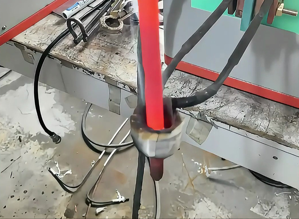 16-36mm棒料加熱通吃！海瑞拓高頻加熱設(shè)備，換線圈5分鐘搞定