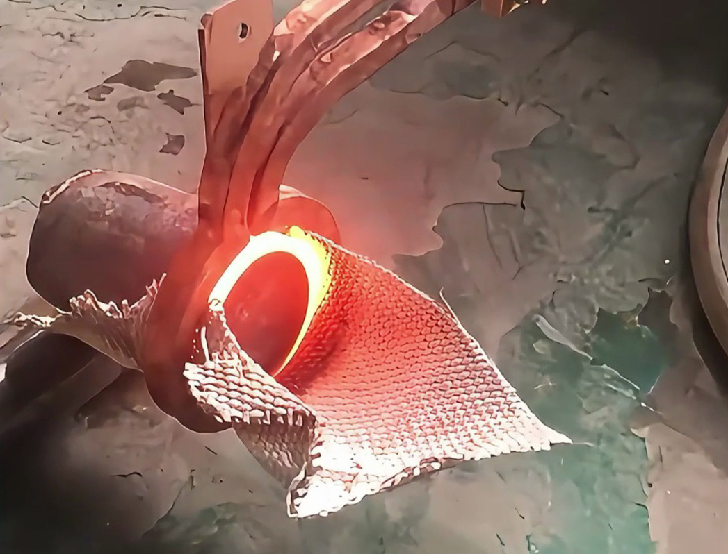  75mm實心棒料透熱神器！海瑞拓中頻感應(yīng)加熱設(shè)備，幾十秒搞定通體勻熱