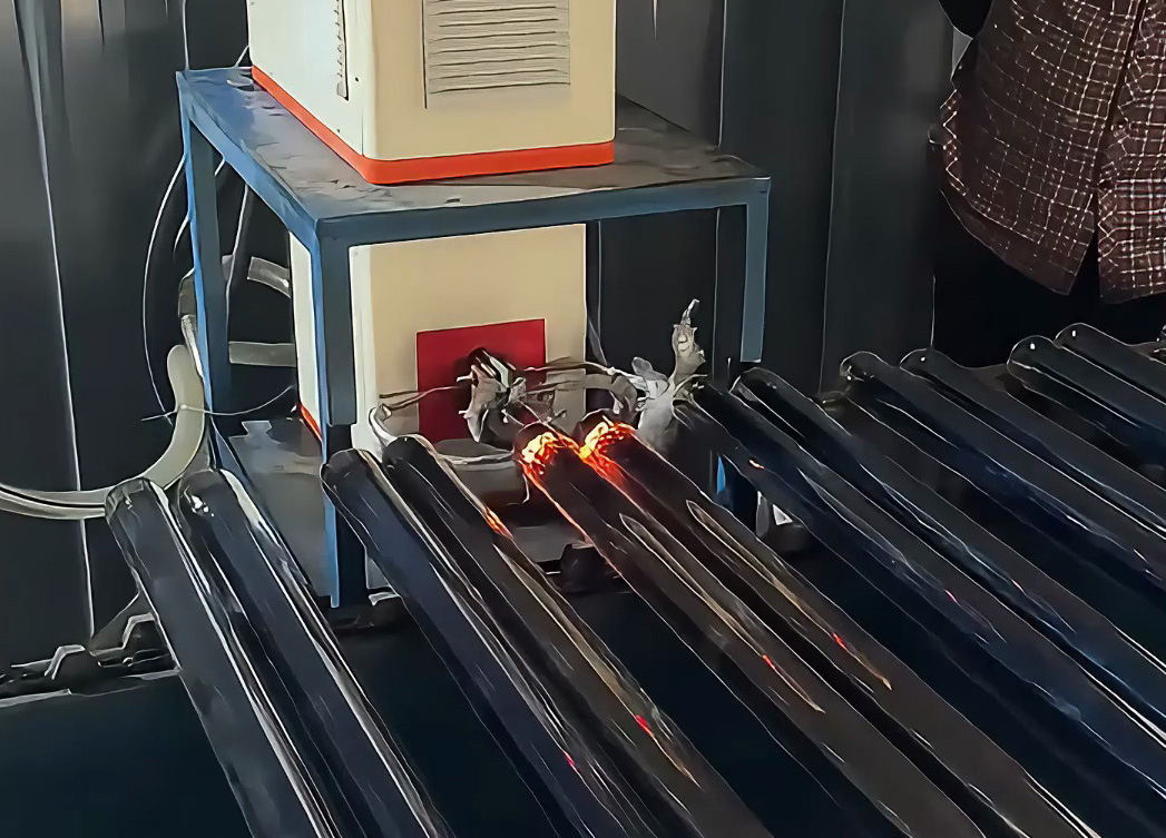 告別火焰加熱！超高頻技術(shù)賦能太陽能集熱管精準(zhǔn)激活