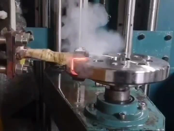 法蘭自動(dòng)化高頻淬火視頻