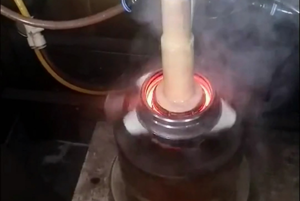 如何選擇中頻感應(yīng)加熱電源設(shè)備的功率？