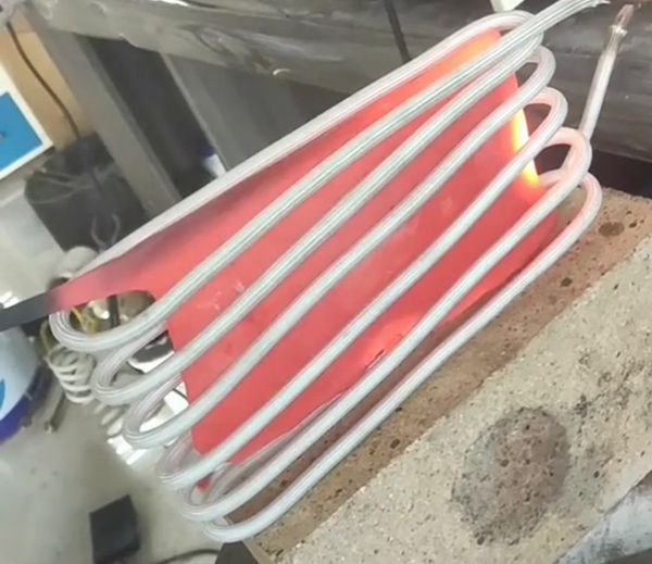 高頻感應(yīng)加熱機(jī) 五金工件淬火設(shè)備