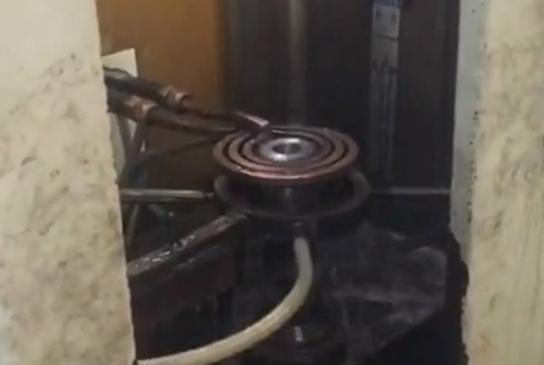 高頻淬火機(jī)床 齒輪淬火設(shè)備