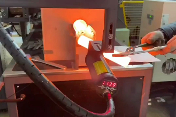 中頻鍛造爐，高頻鍛造加熱爐生產(chǎn)線調(diào)試