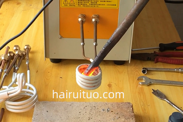 高頻加熱機 為什么買了高頻加熱器產品之后要調試?(圖1)