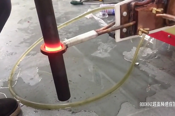 高頻加熱機要保證專業(yè)人員的操作和定期維護