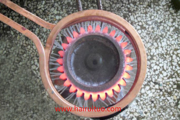 鏈輪高頻淬火設(shè)備-致力傳動(dòng)齒輪、鏈輪淬火(圖1)