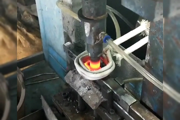 什么是中高頻感應(yīng)加熱機(jī)，中高頻感應(yīng)加熱機(jī)的特點(diǎn)是什么？